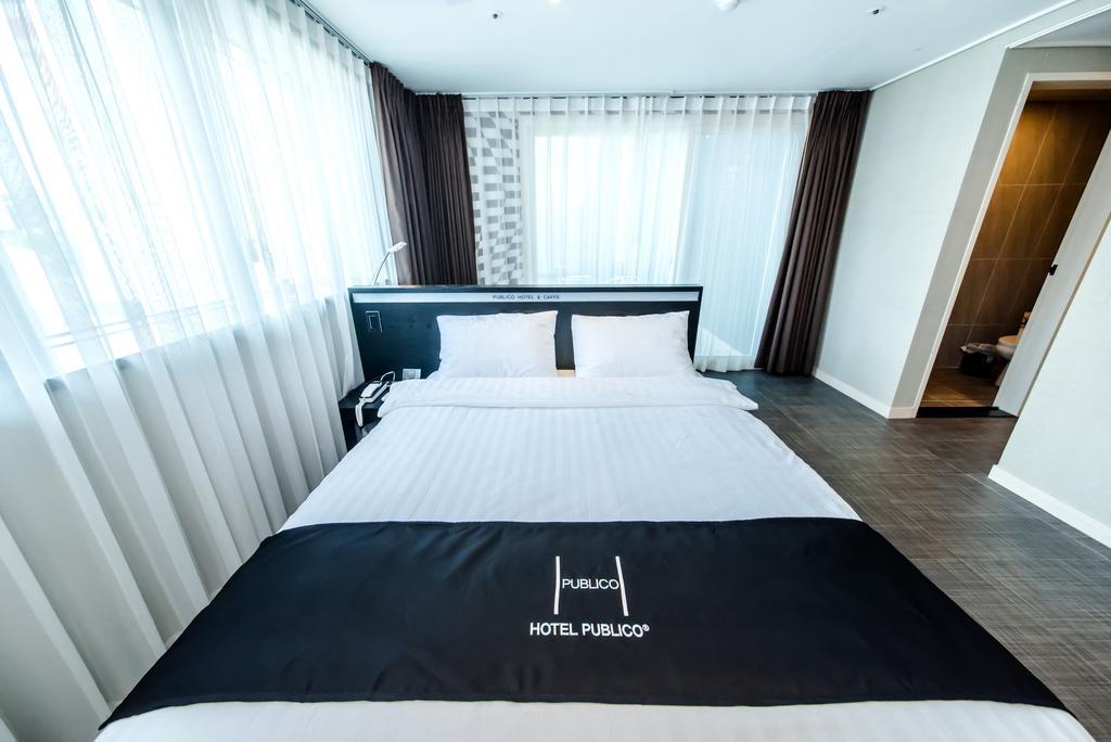Publico Hotel Seogwipo Exterior photo
